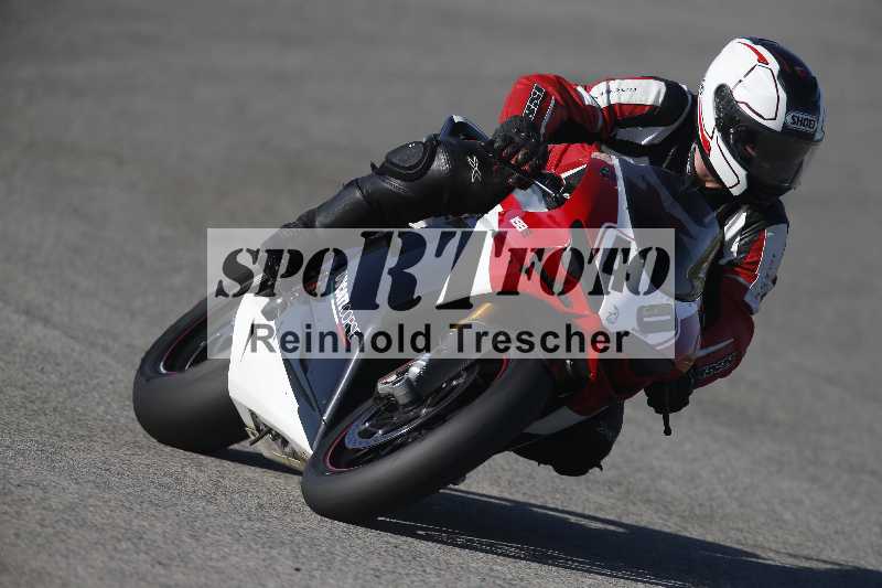 /Archiv-2024/02 29.01.-02.02.2024 Moto Center Thun Jerez/Gruppe gruen-green/40